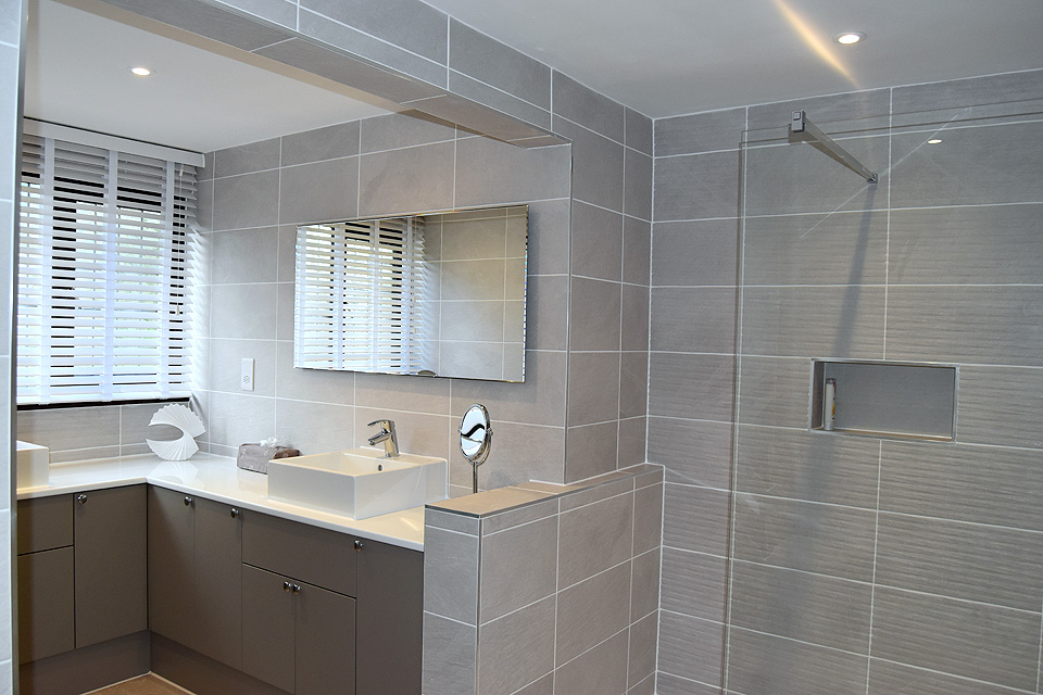 Recent bathroom installation: Avon Kitchens and Bathrooms - Ringwood, New Forest.